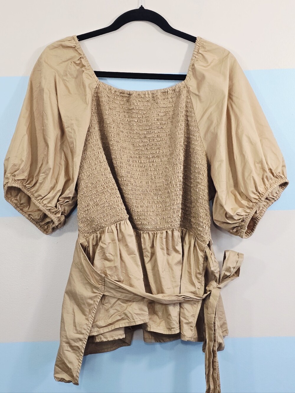 Old Navy Plus Size Puff-Sleeve Smocked Wrap Blouse - Picture 4 of 6